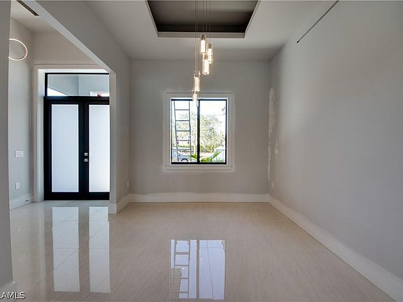2nd image of 1707 Surfside Blvd