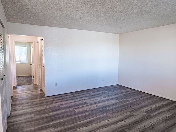 3rd image of 1505 Eastridge Dr #1507-20