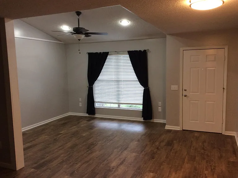 162 Dalton Place Way — Photo 3