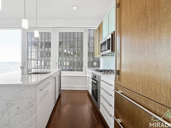 5th image of 2 Water St Penthouse E