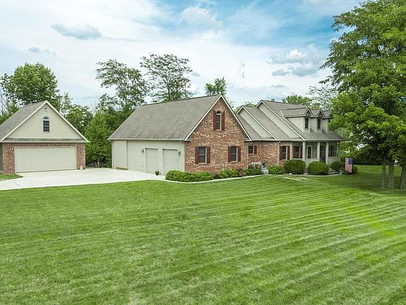 3rd image of 981 Winding Creek Ln