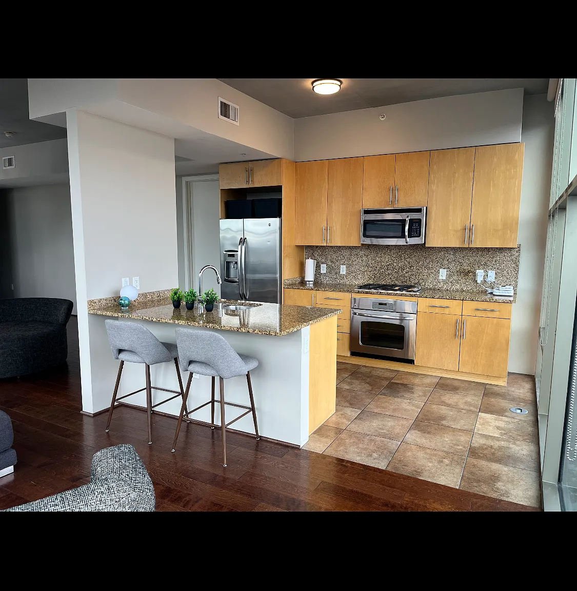 1 bed, 1305 sqft, $1,099 — Photo 2