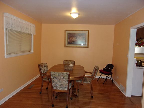 4th image of 2141 Westchester Blvd