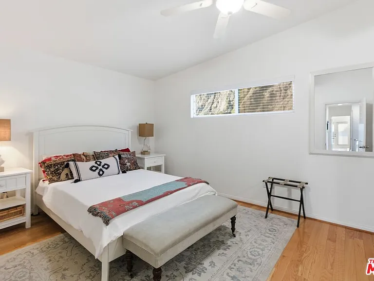 20456 Pacific Coast Hwy — Photo 15