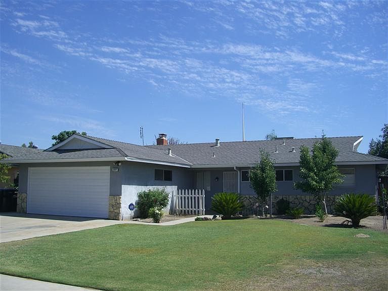 1st image of 2227 Tammy Ln