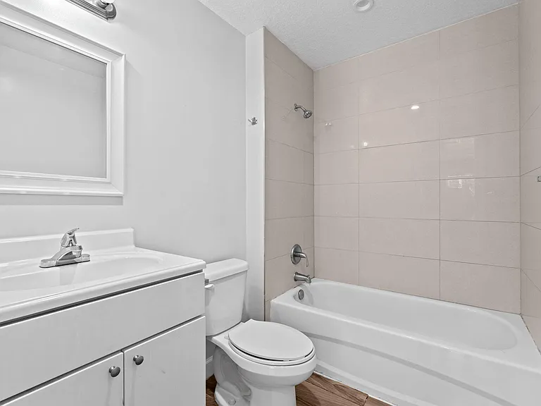 56 W 12th St #C — Photo 24