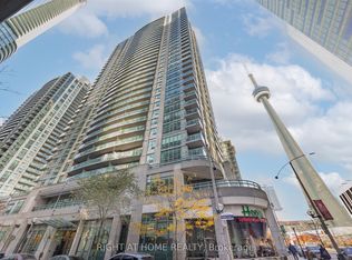 30 Grand Trunk Cres #2910, Toronto, ON M5J3A4