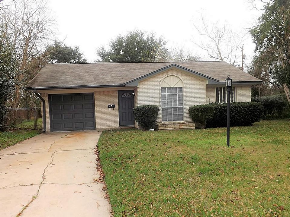 1st image of 7521 Mockingbird Ln