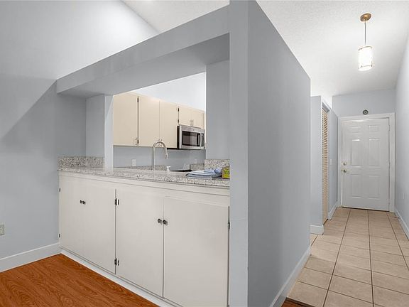 5th image of 1416 Longboat Point #1416
