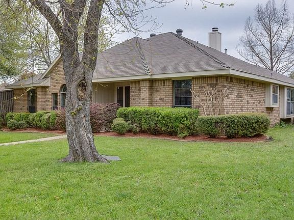 2nd image of 4916 Alberta Cir