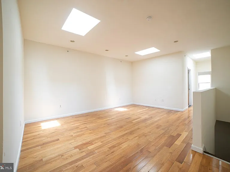 1830 N 16th St #2 — Photo 12