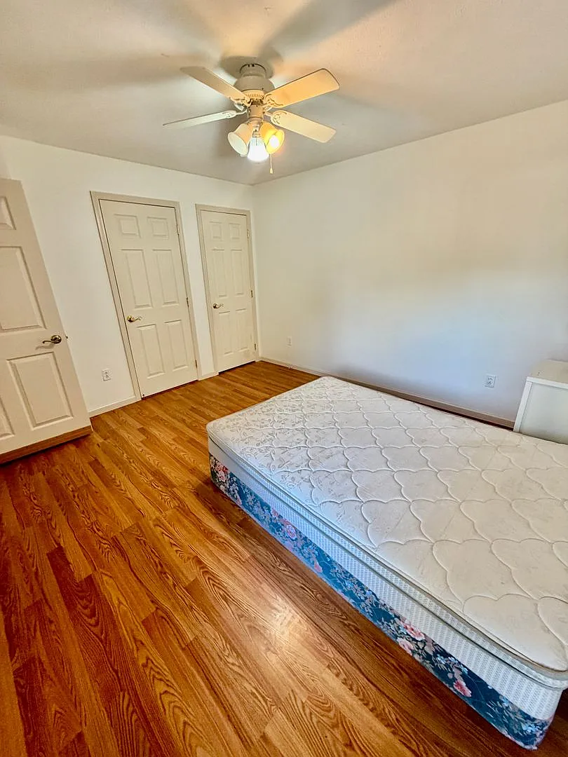 7205 University Ave — Photo 3