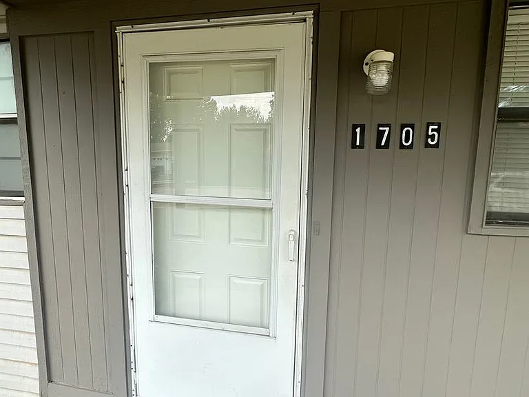 1705 Melody Dr — Photo 7