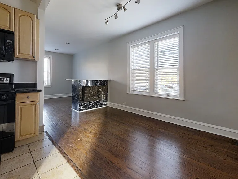 4121-43 W. Cullom Ave — Photo 22