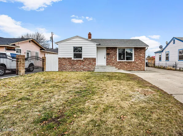 1207 S 9th Ave, Yakima, WA 98902