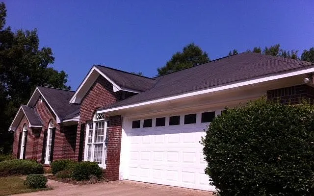 4 bed, 2473 sqft, $2,450 — Photo 3