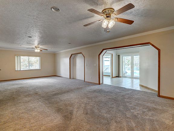 4th image of 155 NE Naranja Ave