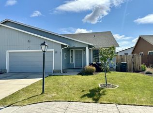 921 SE Kierra Pl, Madras, OR 97741