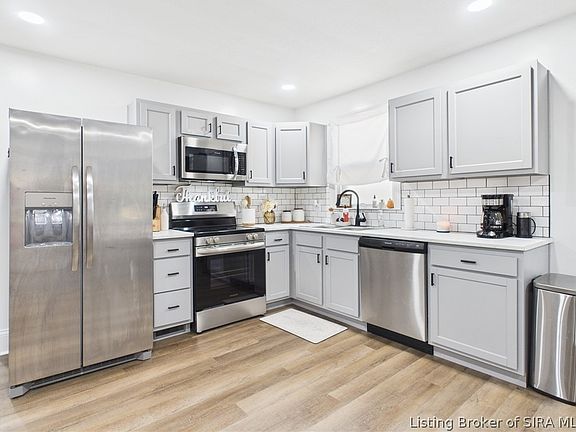 4th image of 2107 Willard Avenue