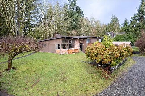 2215 S Castle Way Photo 1 2215 S Castle Way Photo 1