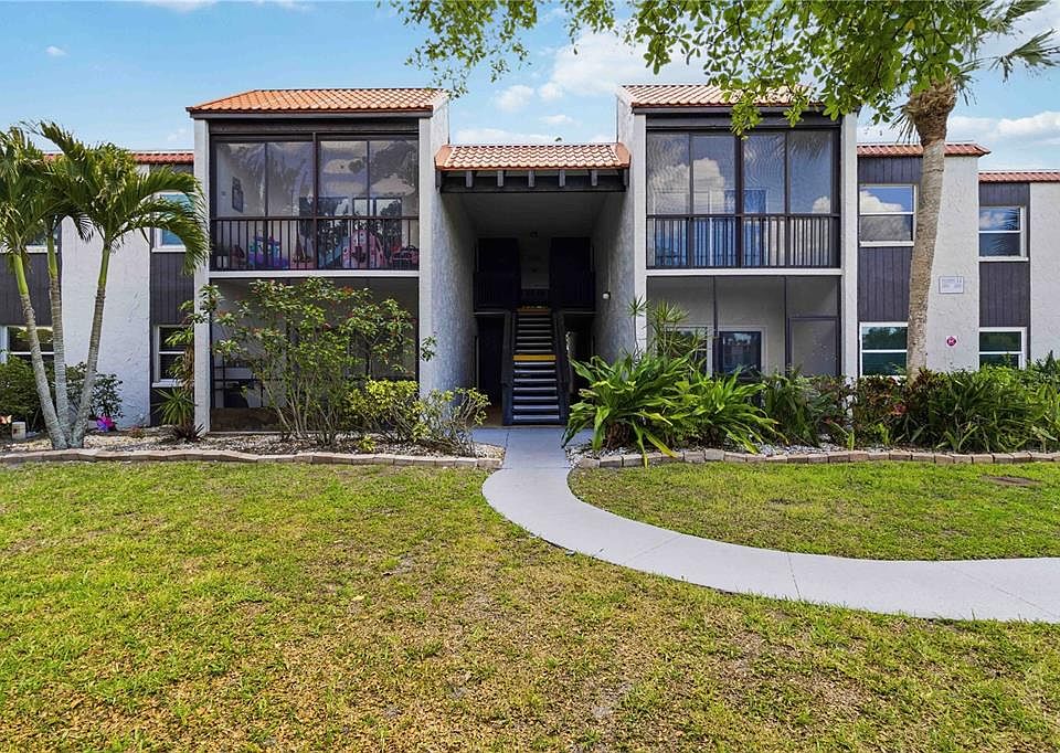 1st image of 3281 Beneva Rd Unit 104