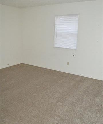 2nd image of 909 Dryden Ave #Ab
