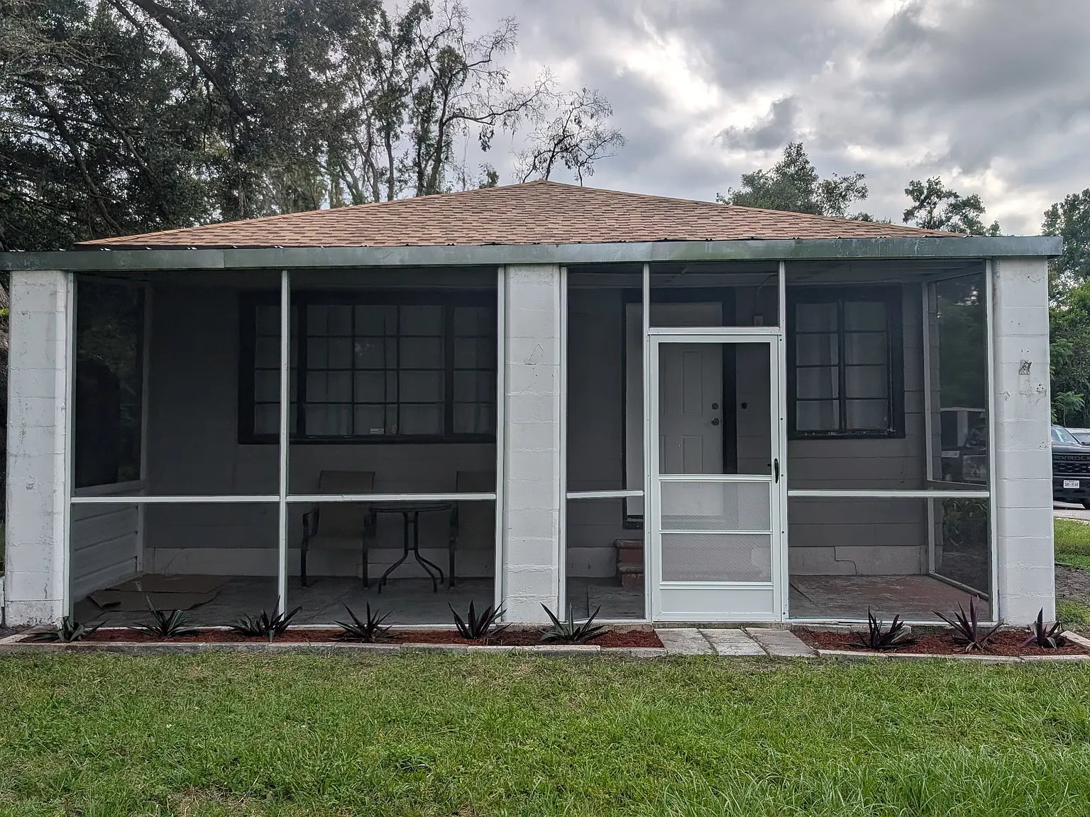 3 bed, 1224 sqft, $2,100 — Photo 1