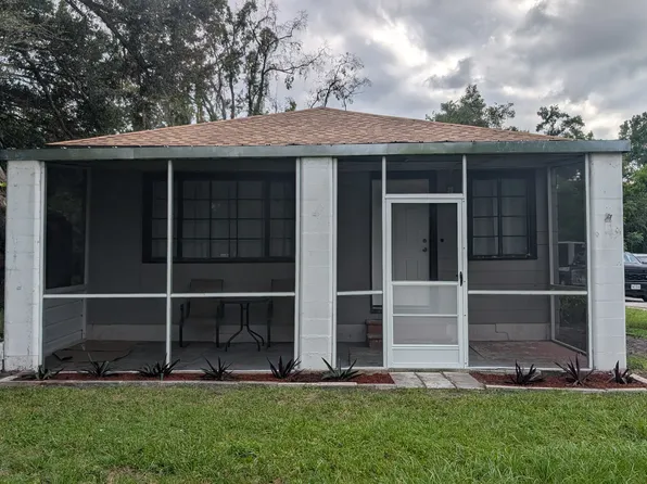 4639 School Rd, Land O Lakes, FL 34638