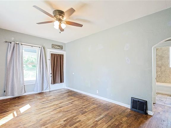 5th image of 3508 Monterey St