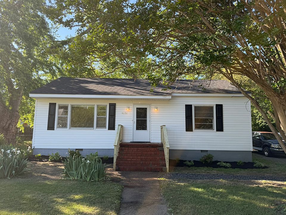 1st image of 4838 Stanley Dr