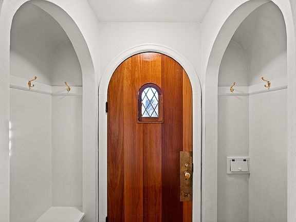 Front entryway and mail slot