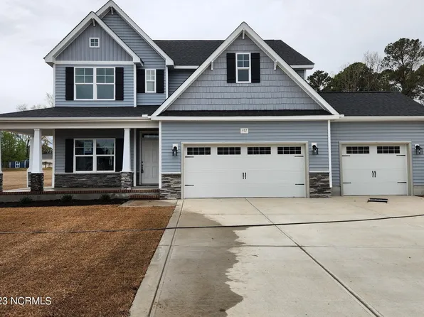 937 Appaloosa Trail, Grimesland, NC 27837