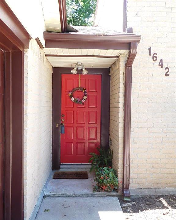 1st image of 1642 Castle Creek Dr