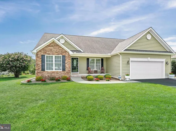 699 W Lake Dr, Smyrna, DE 19977