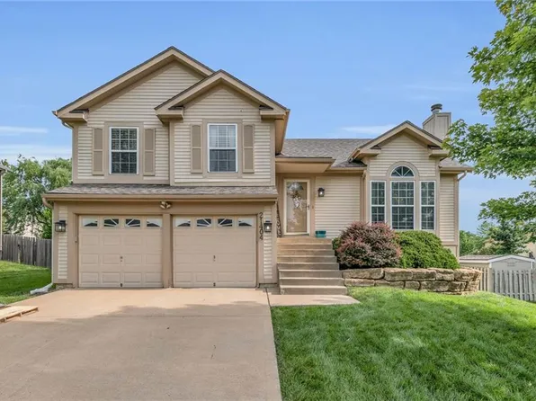 21404 W 52nd St, Shawnee, KS 66218