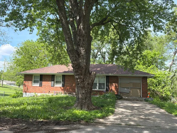 1604 N Rogers St, Independence, MO 64050