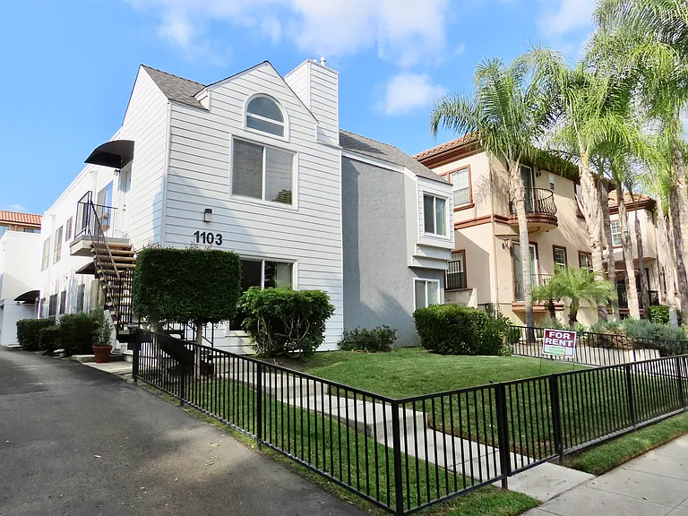 1103 W Angeleno Ave #D — Photo 12