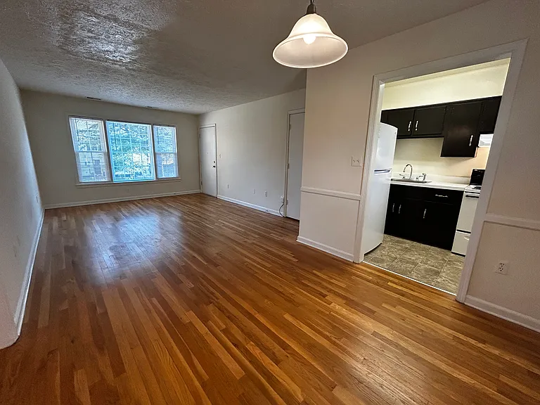 Princeton Circle West Apartments — Photo 46