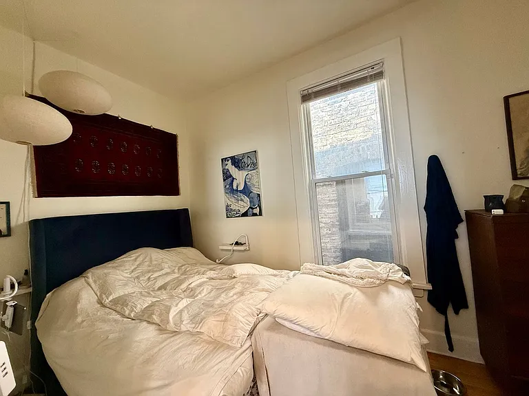 Amazing 2 Bedroom + Den. Separate Living/Dining Room. Large Deck. Lots of Natural Light. — Photo 9