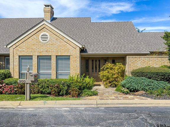 3rd image of 900 Derrick Ct