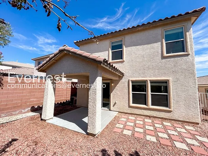 11221 Salentino Ave — Photo 16