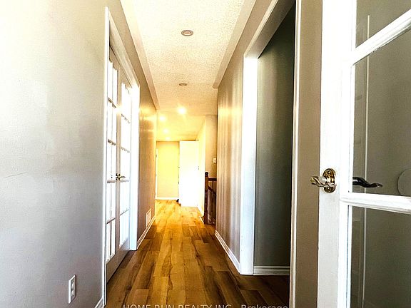 3rd image of 1 W Ridge Dr