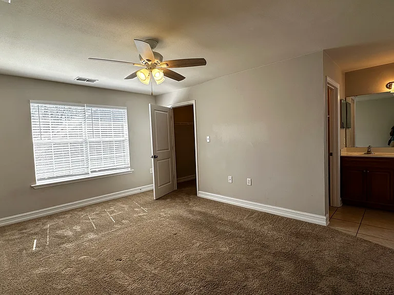 1505 Crescent Hills Dr — Photo 16