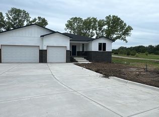 115 South Hbr, Valley Center, KS 67147