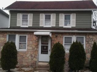 98 2nd St, Somerville, NJ 08876