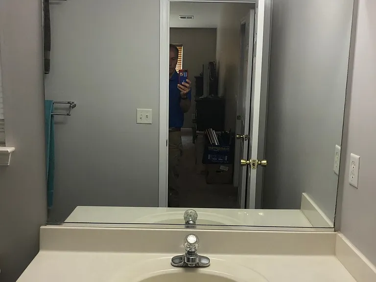 Merlot Half bath_08272019