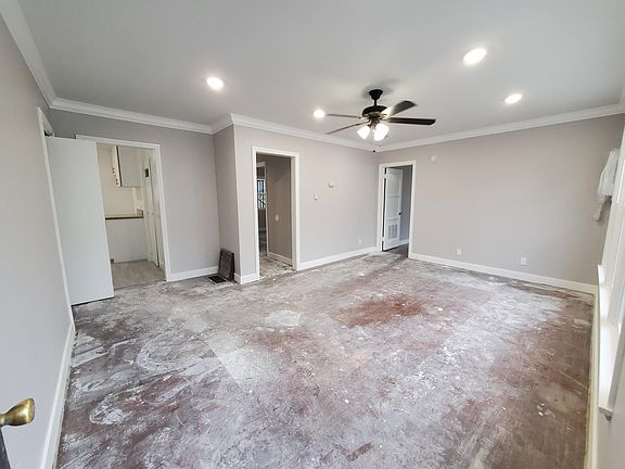 4th image of 823 N Alta Vista Blvd #827