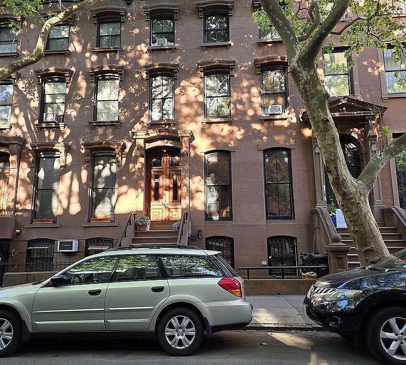 1st image of 61 S Oxford St