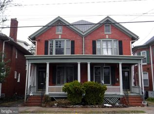 107 N 6th St, Chambersburg, PA 17201