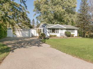 3915 Strathmore Ln SE, Rochester, MN 55904